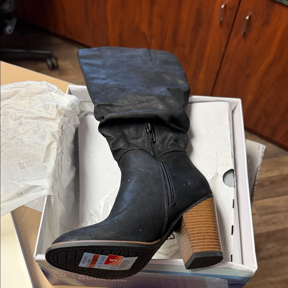 White Mountain Black Slouchy Mid-Calf Heeled Boots - Picture 4 of 4